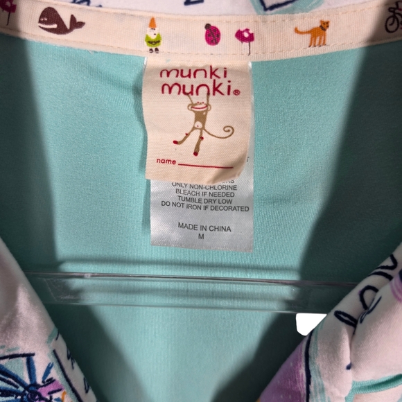 MUNKI MUNKI POSTCARD/TRAVELING PRINT SHORT SLEEVE PAJAMA TOP - Picture 7 of 8